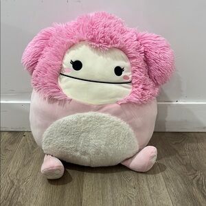 Brina the bigfoot 💗